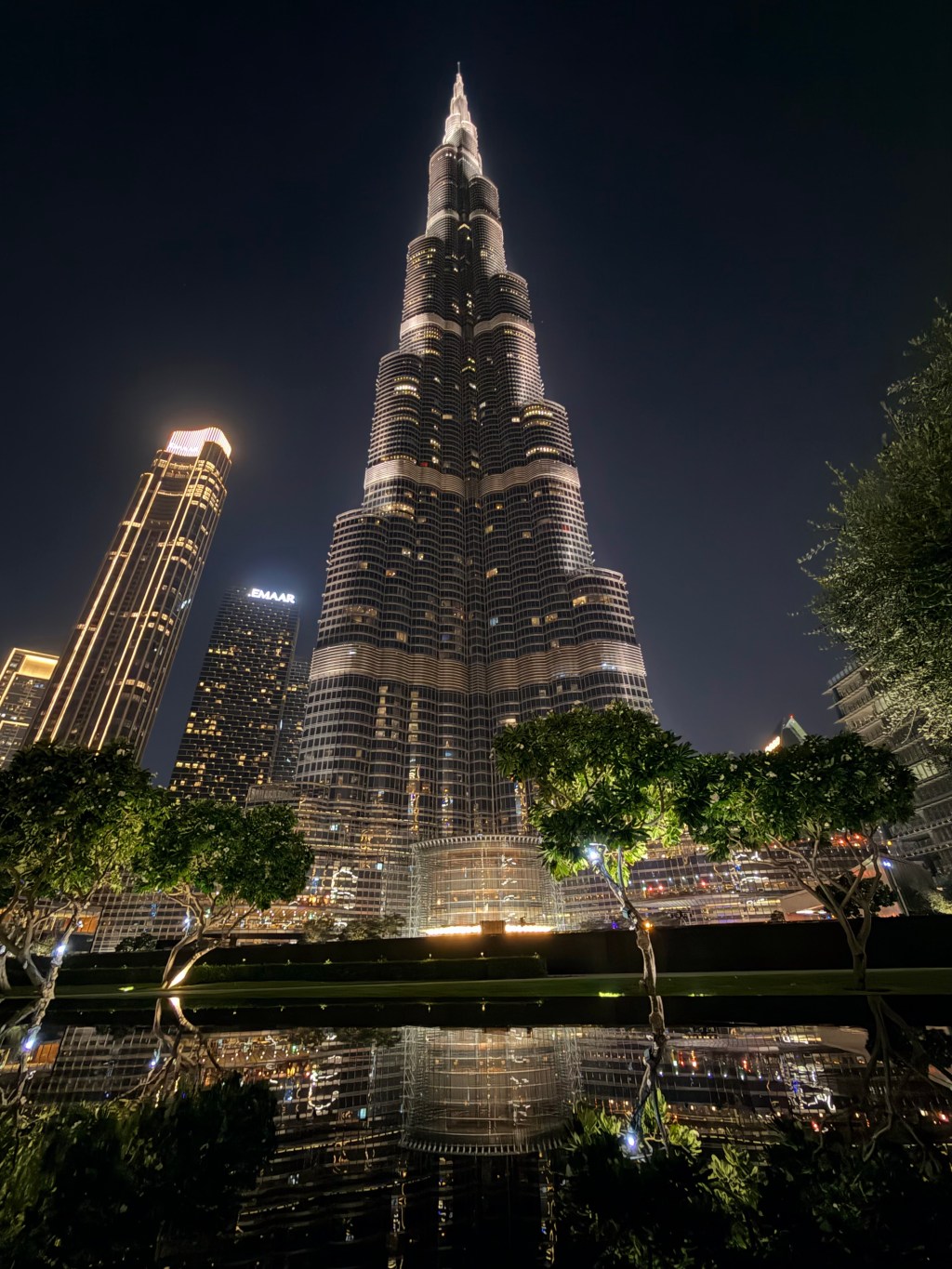 The Hyperreality of the Desert: Is Dubai Really a City—or a Showcase of Global Capitalism?